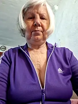 KlaudiaDarling webcam