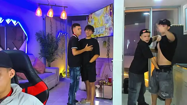 Houseofwarrios webcam