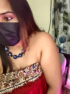 Webcam Model (Raseele)  is live.Free join now!