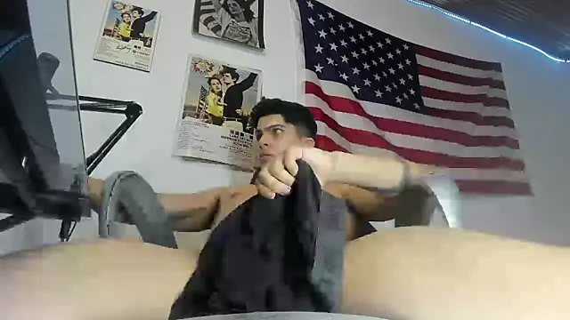 charlie_hotxxx webcam