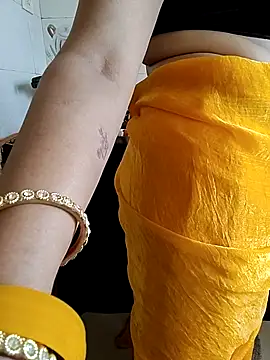 kaamuk_shweta webcam