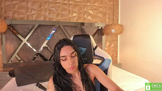 Kiara_velvet__ webcam