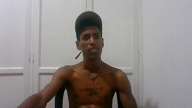 AlbertBigCock live sex cam