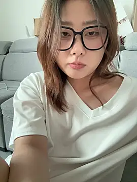 美女Mu-Mu520在线直播