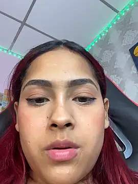 victoria_gloow (F young) - fingers in my pussy