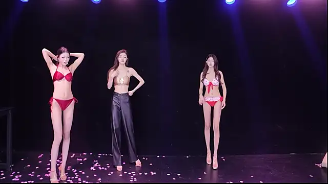 美女RV-525-在线直播