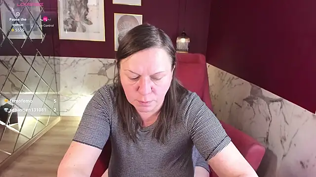 KellyPerfection webcam