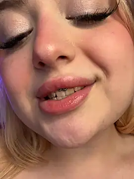 KellyMoors - Cams Ao Vivo