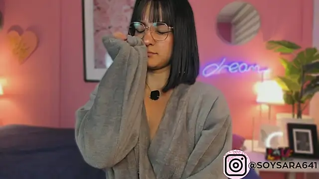 SoySaraa webcam