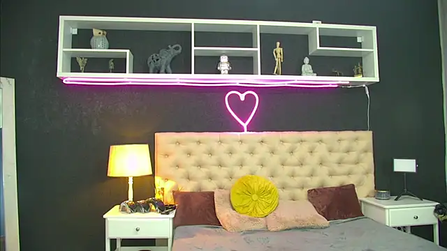 TaniaKaverina webcam