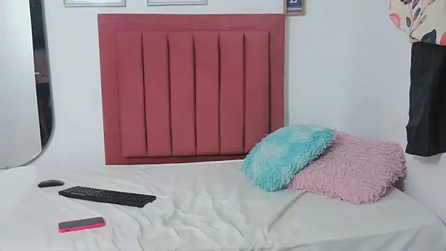 Sophie_and_andress webcam