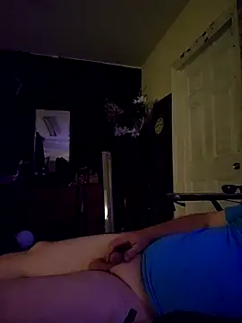 Hotredheadandtoungelasher webcam