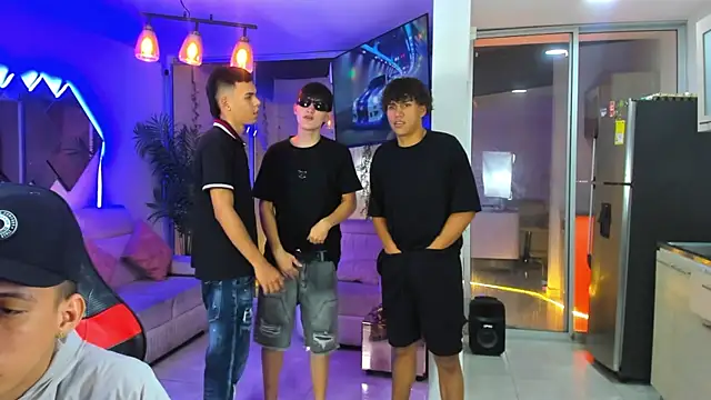 Houseofwarrios webcam