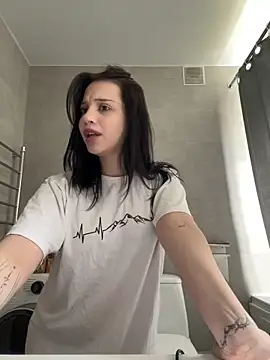 YourLittleDevil webcam