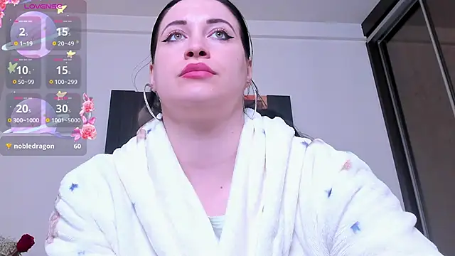 goldenlunaa - GoldenLunaa's free webcam - UK Sex Cams