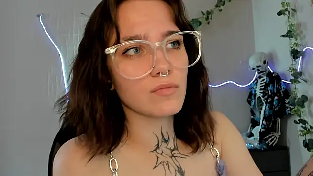 Elastikisss live sex cam