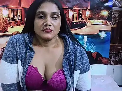 IndianSexyLady20 webcam
