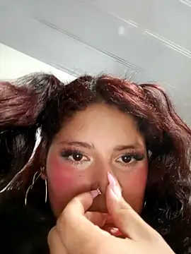 sary_littlesmiles - Sary_LittleSmiles's free webcam - UK Sex Cams