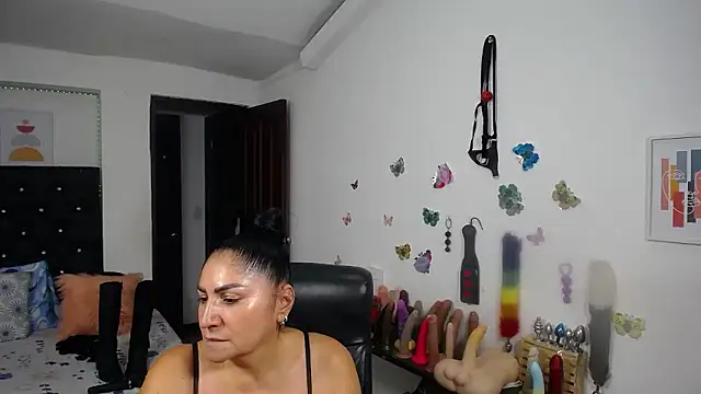 mature_bigboobs10 webcam