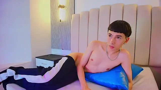 lian_cameron (M twink) - show cum+eat cum