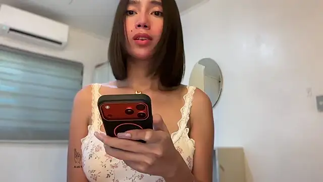 GenesisCastillano live sex cam
