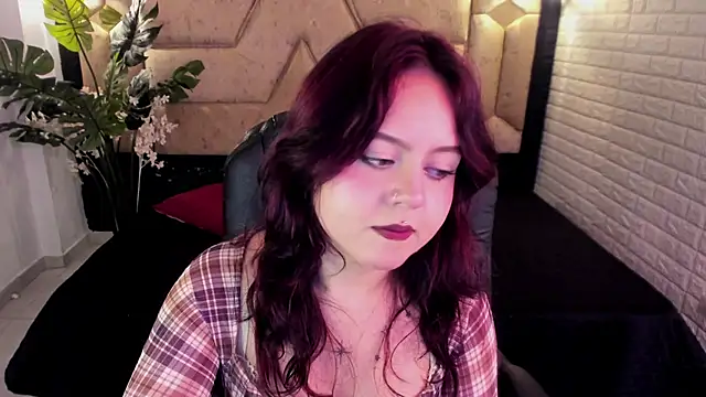 crimson_tati_ webcam