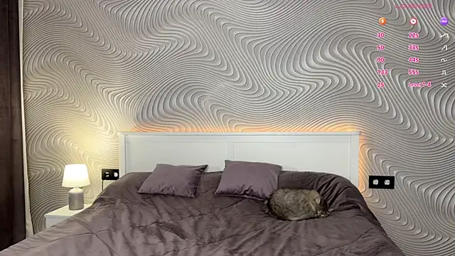 MiaSweetasHoney webcam