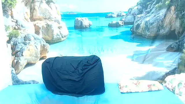 AUGUSTBLOOMxx webcam