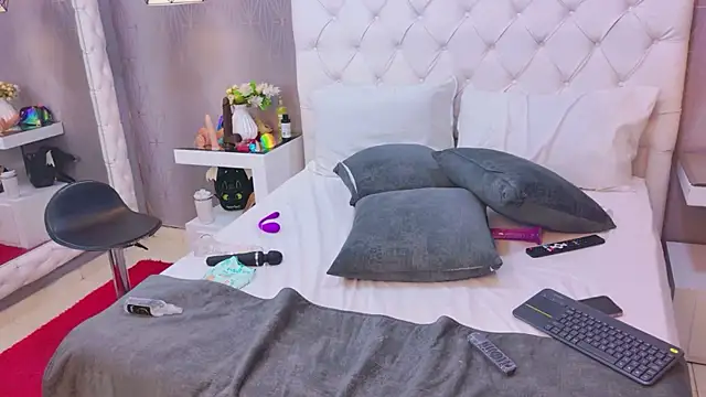 CherryTayloor webcam