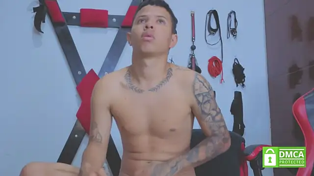 LatinsGuys2026 webcam