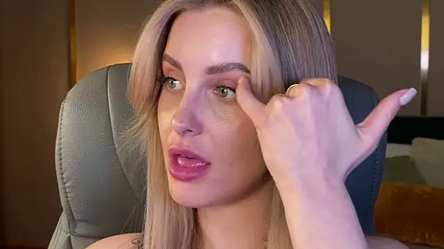 _Anita_Blair_ webcam