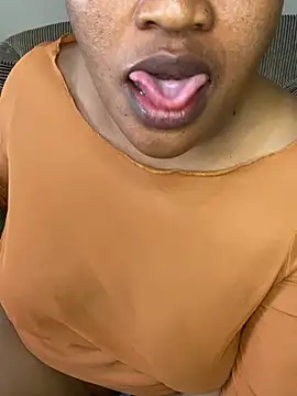 Amandious - Live Cams