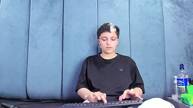 Megan_Thompson_ webcam