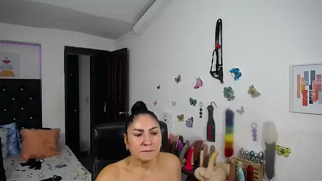 mature_bigboobs10 webcam