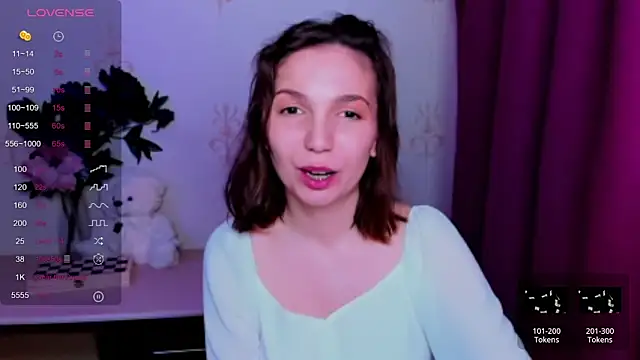 KindHazelHere_ webcam