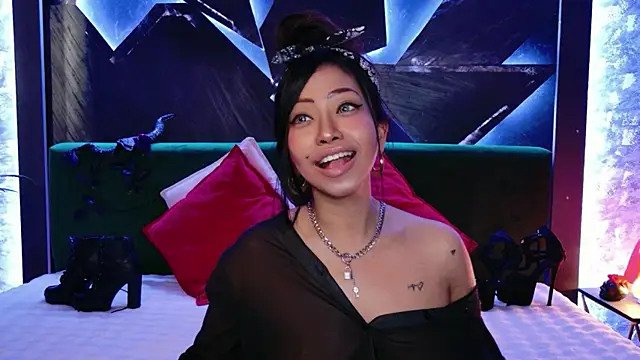 elyaquinn - ElyaQuinn's free webcam - UK Sex Cams