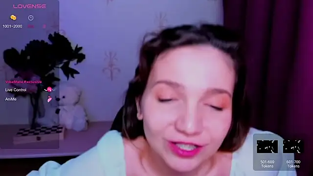 KindHazelHere_ webcam