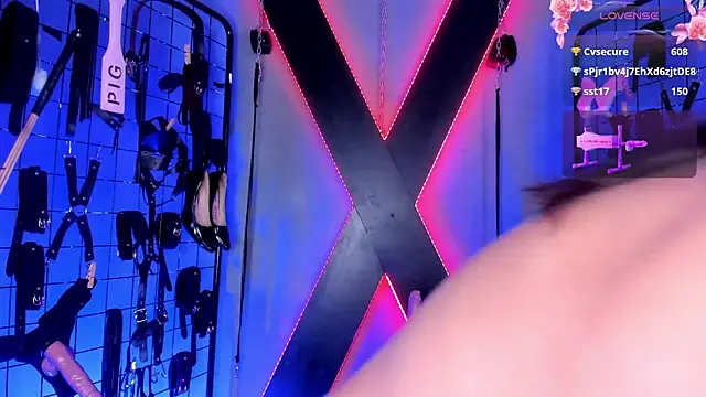 Cinthia_Iris_BDSM webcam