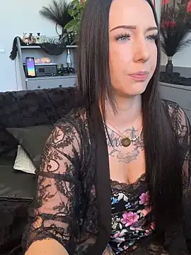 Webcam Model (Trixie-Tainted)  is live.Free join now!