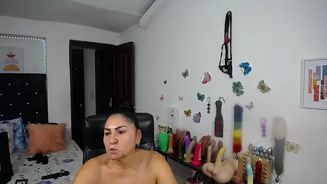 mature_bigboobs10 webcam