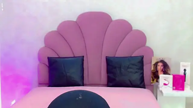 briana_sex32 live sex cam