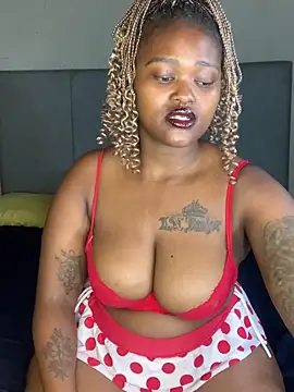 ThickPearlx23 webcam