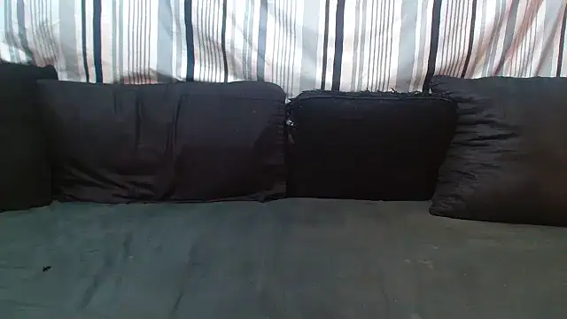 AfricanBigAssxx98 webcam