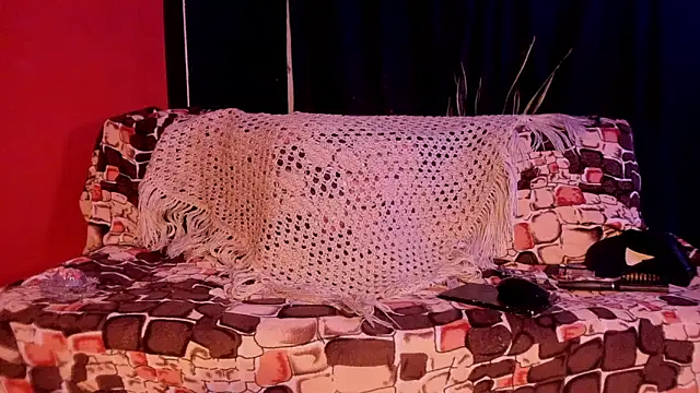 PervertedMissCloe live sex cam