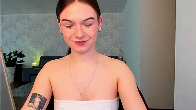 luna_lust_212 webcam