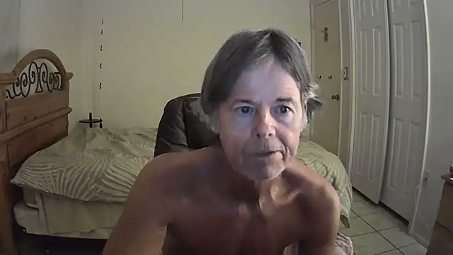 nakeedcowboi65 webcam