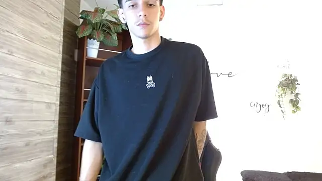 AmethystShadow17 webcam