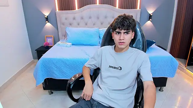 tommy18__ (Ask my age) - Cum Show