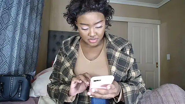 nanababe1 - Nanababe1's free webcam - UK Sex Cams