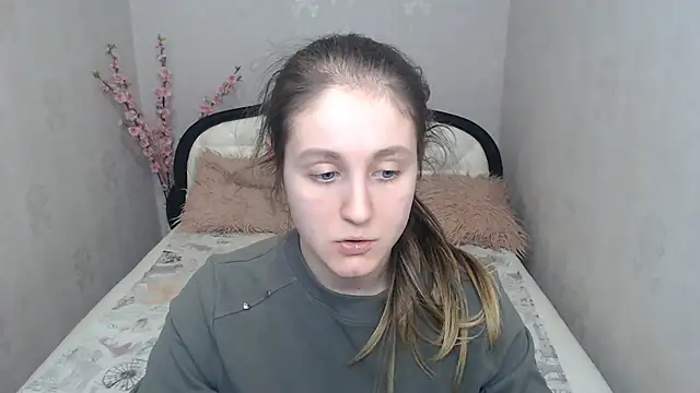 Holliy_Cooper webcam